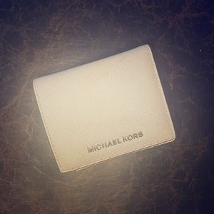 Michael Kors bi fold wallet